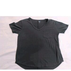 GAP Women's Black V-Neck Tee